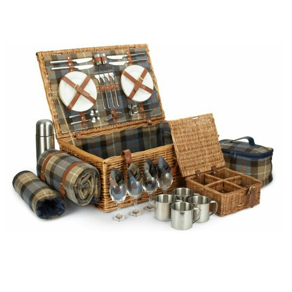 Wicker Picnic Basket for 4 with Fitted Accessories – Deluxe Set