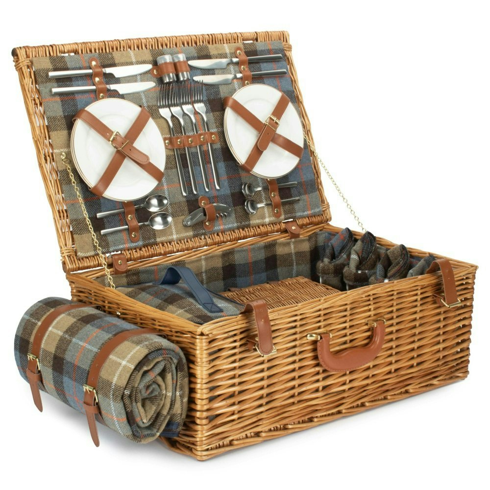 Wicker Picnic Basket for 4 with Fitted Accessories – Deluxe Set